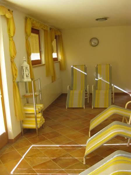 Arch San Martin Hotel Samnaun Exterior photo